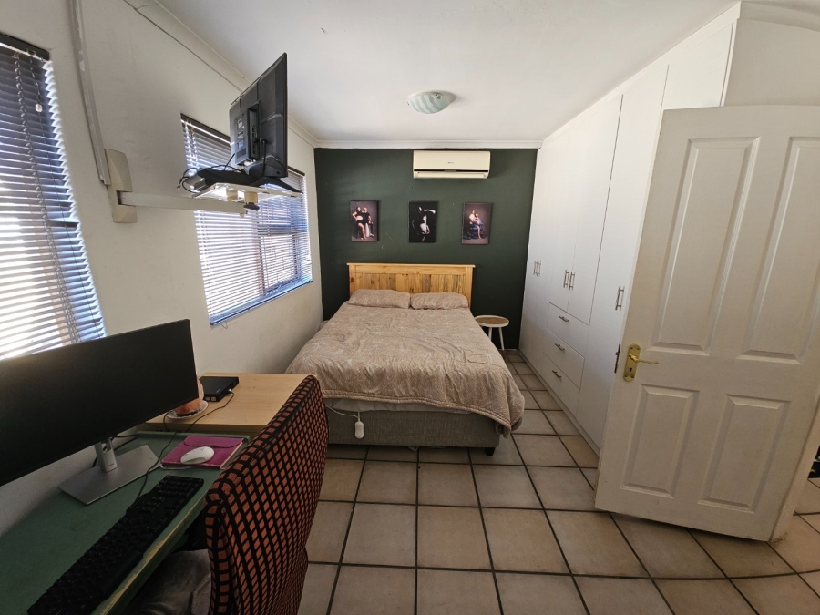 2 Bedroom Property for Sale in Windsor Park Estate Western Cape